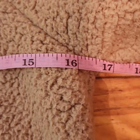 Banana Republic teddy sweater - Picture 5 of 8